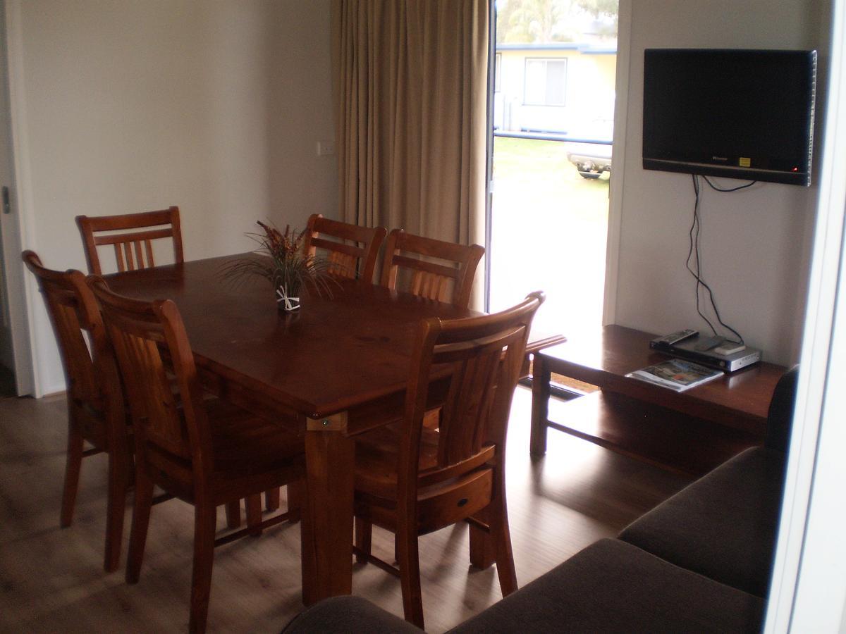 Koonwarra Holiday Park Lakes Entrance Exterior photo